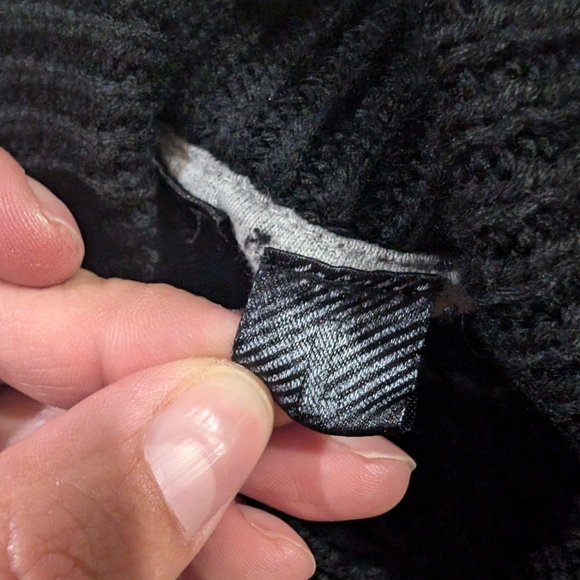 Volcom Vintage Black Knit Cardigan with Logo - Picture 2 of 9